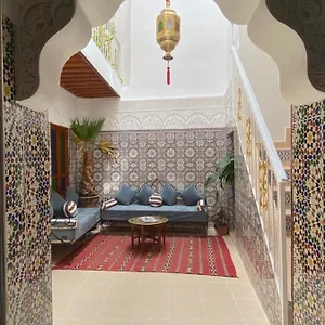 Pensión Dar Dikrayat