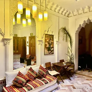 3* Riad Radia